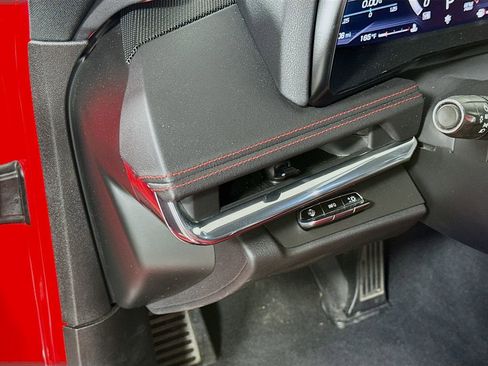 Used 2020 Chevrolet Corvette Stingray Preferred Conv w/ 2LT Preferred Equipment Group RWD image 10