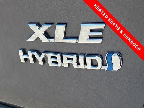 Used 2024 Toyota RAV4 XLE Premium w/ Weather Package AWD/4WD image 8