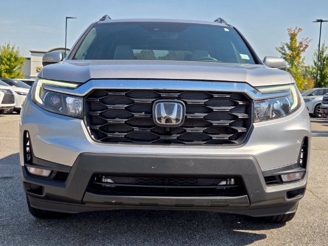 Used 2025 Honda Passport EX-L image 8