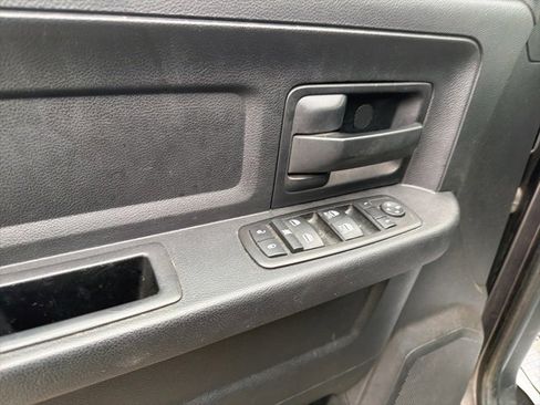 Used 2014 RAM 1500 Express image 9