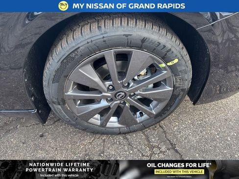 New 2026 Nissan Sentra SL w/ Floor Mat Package FWD image 10
