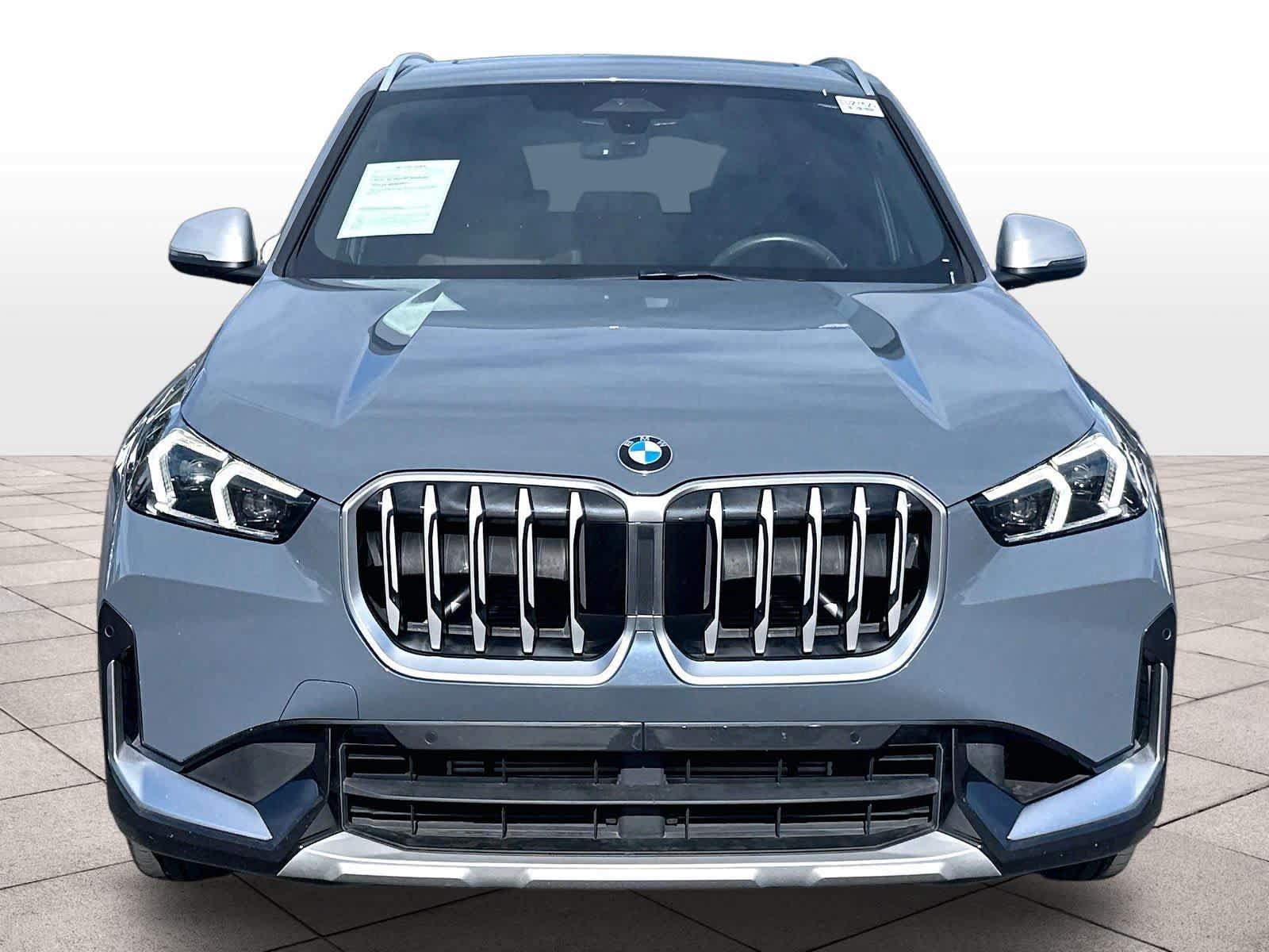 Used 2023 BMW X1 xDrive28i w/ Convenience Package AWD/4WD image 2