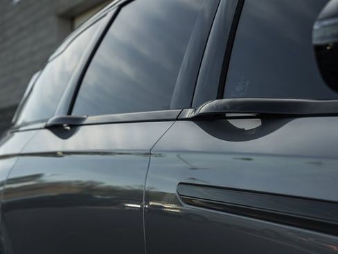 Used 2024 Lincoln Nautilus Reserve w/ Jet Appearance Package (87T) image 16