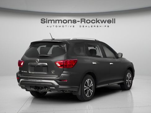 Used 2019 Nissan Pathfinder SV AWD/4WD image 7
