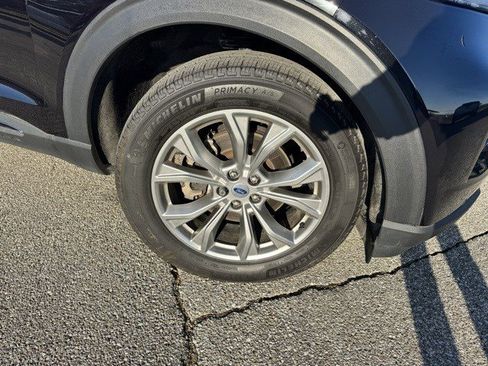 Used 2023 Ford Explorer XLT w/ Equipment Group 202A image 38