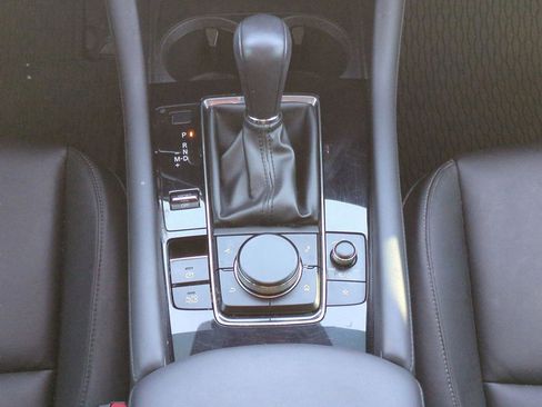 Used 2021 MAZDA MAZDA3 s image 14