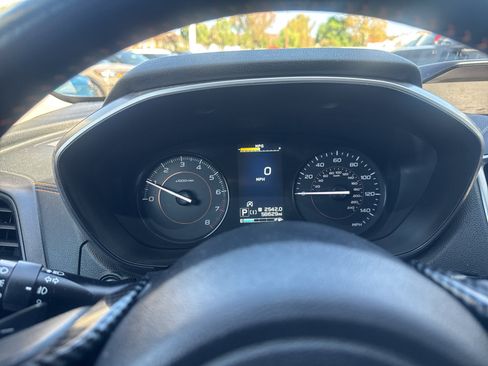 Used 2023 Subaru Crosstrek 2.0i Premium AWD/4WD image 16