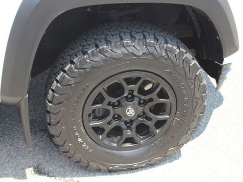 Used 2021 Toyota Tacoma 4x4 Access Cab image 30