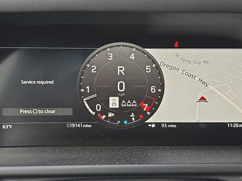 Used 2024 Land Rover Defender 110 X-Dynamic SE AWD/4WD image 11