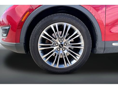 Used 2016 Lincoln MKX Reserve w/ Equipment Group 102A AWD/4WD image 27