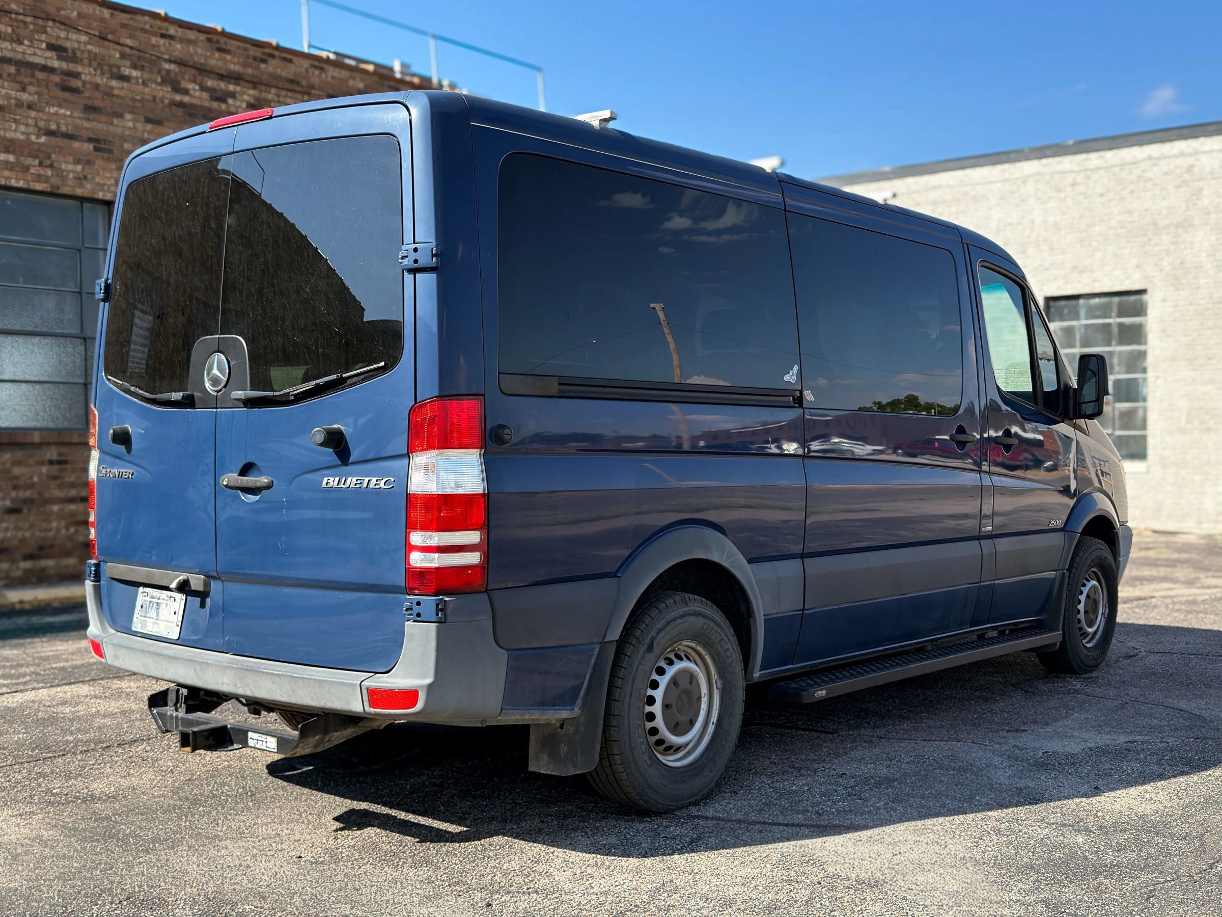 Used 2012 Mercedes-Benz Sprinter 2500 image 7