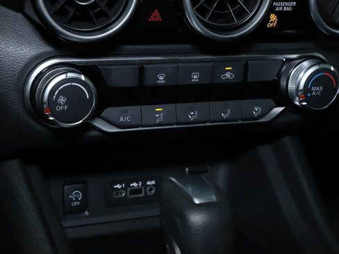 Certified 2025 Nissan Sentra SV image 26