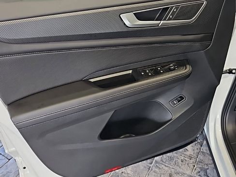 New 2026 Volkswagen Atlas Cross Sport SEL R-Line AWD/4WD image 26