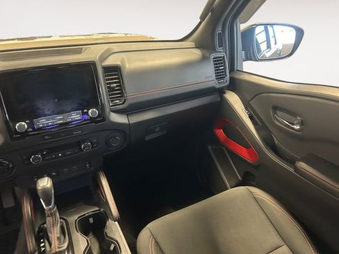 Used 2023 Nissan Frontier PRO-4X w/ Pro Convenience Package image 13