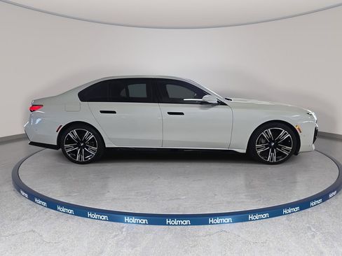 Used 2023 BMW 740i w/ Parking Assistance Package RWD image 6