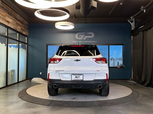 Used 2022 Chevrolet TrailBlazer RS FWD image 4