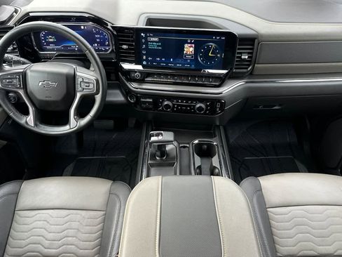 Used 2023 Chevrolet Silverado 1500 ZR2 w/ Technology Package image 3