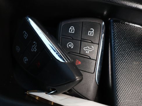 Used 2024 GMC Sierra 1500 Elevation image 25