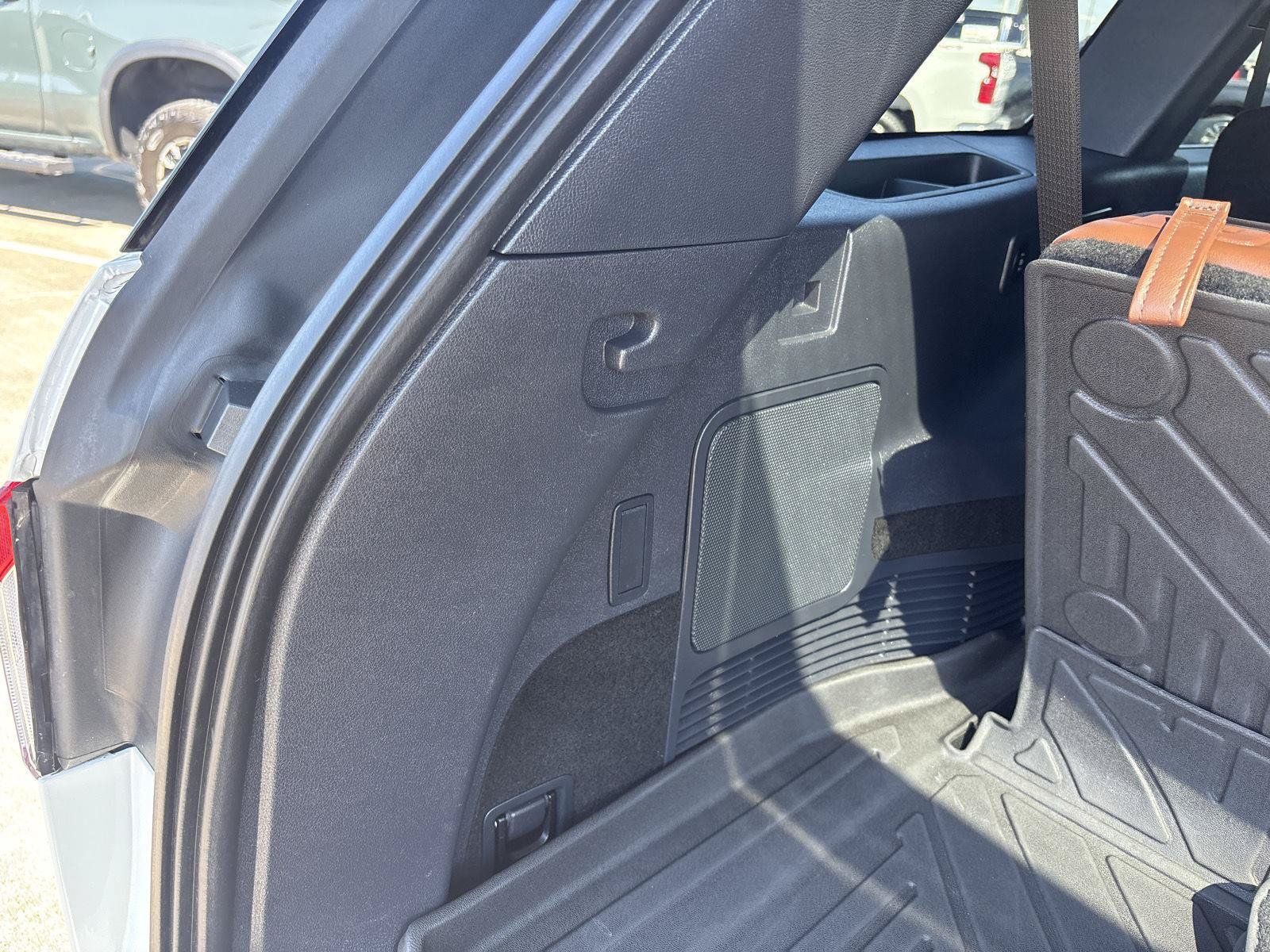 Used 2025 Lincoln Aviator Reserve w/ Luxury Package RWD image 16