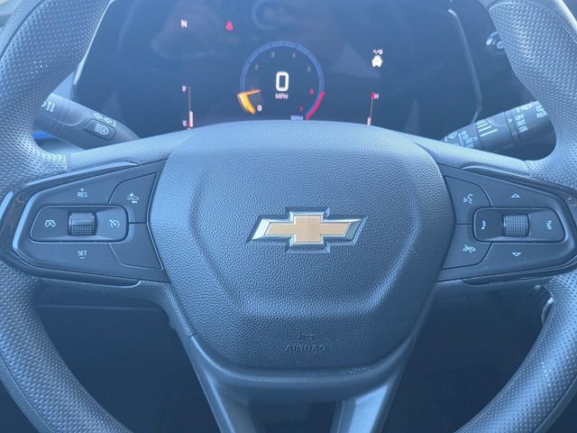 Used 2025 Chevrolet Trax LT FWD image 34