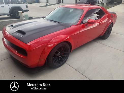 Used 2023 Dodge Challenger SRT Hellcat RWD image 1