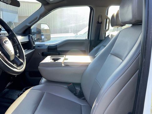 Used 2020 Ford F250 XL w/ Power Equipment Group image 24