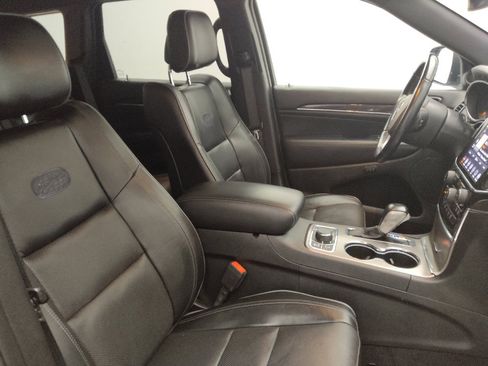 Used 2021 Jeep Grand Cherokee Overland AWD/4WD image 21