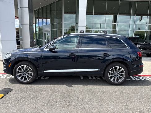 Used 2017 Audi Q7 3.0T Premium Plus w/ Premium Plus Package AWD/4WD image 2