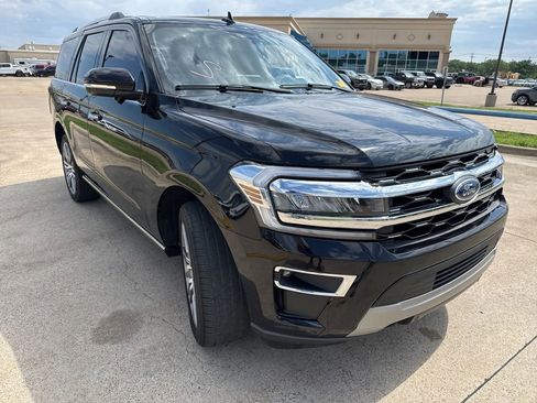 Used 2024 Ford Expedition Limited AWD/4WD image 19