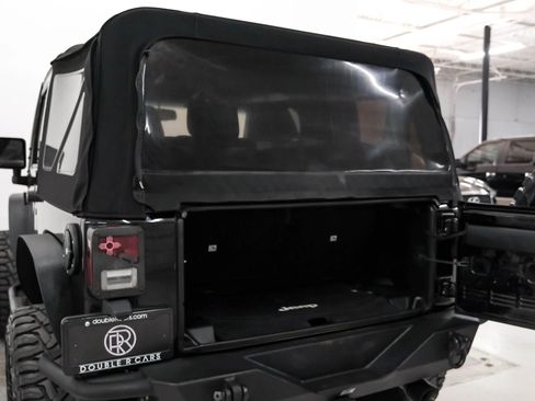 Used 2015 Jeep Wrangler Sport image 38