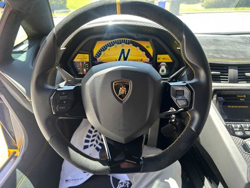 Used 2016 Lamborghini Aventador LP 750-4 Superveloce AWD/4WD image 11