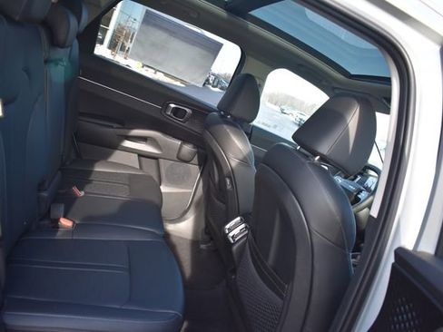 New 2026 Kia Sorento S w/ S Panoramic Sunroof Package AWD/4WD image 15