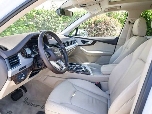 Used 2018 Audi Q7 2.0T Premium AWD/4WD image 16