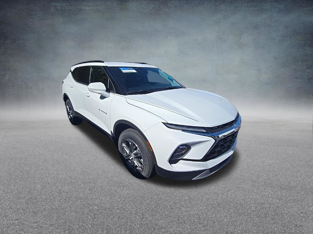 Used 2025 Chevrolet Blazer LT w/ Convenience Package FWD image 11
