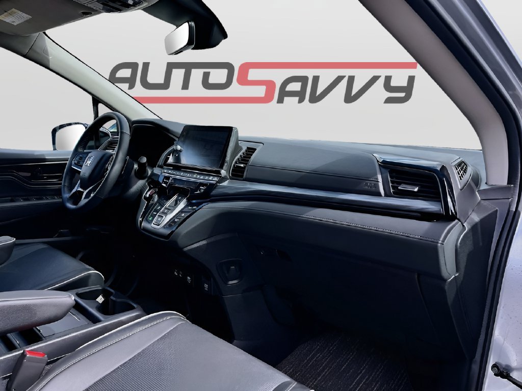 Used 2025 Honda Odyssey Elite image 32