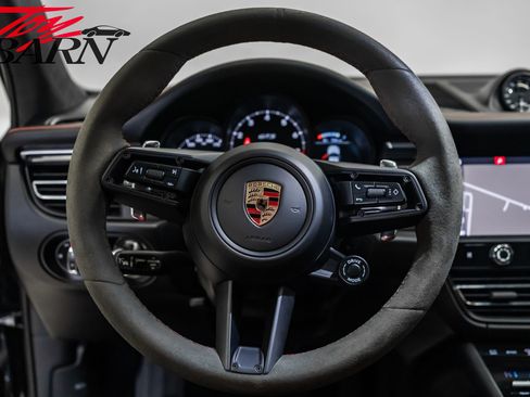 Used 2023 Porsche Macan GTS w/ GTS Sport Package image 30