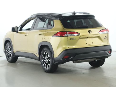 Used 2023 Toyota Corolla Cross SE image 41