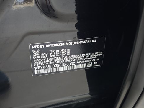 New 2025 BMW i7 M70 w/ Executive Package image 37