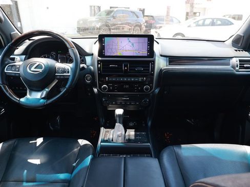 Used 2023 Lexus GX 460 Luxury w/ Off Road Package AWD/4WD image 25