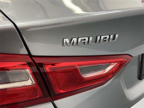 Used 2025 Chevrolet Malibu LT image 11