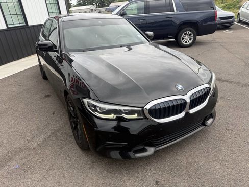 Used 2019 BMW 330i Sedan RWD image 4