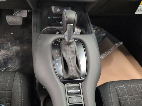 New 2026 Honda HR-V LX image 18