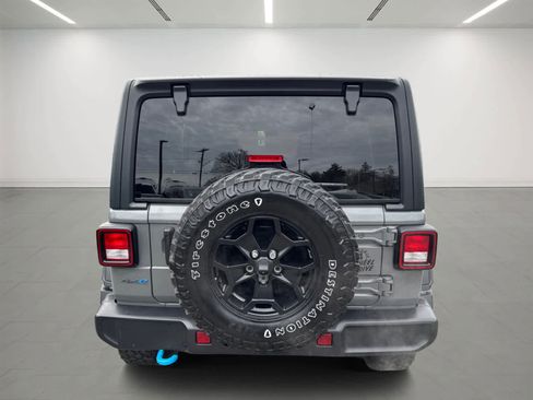 Used 2023 Jeep Wrangler Unlimited w/ Cold Weather Group image 5