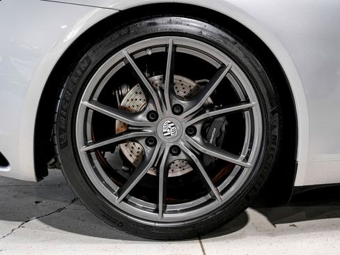 Used 2018 Porsche 911 Carrera T RWD image 48