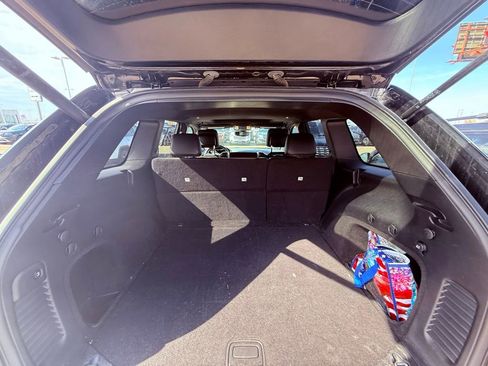 Used 2020 Jeep Grand Cherokee Limited AWD/4WD image 14