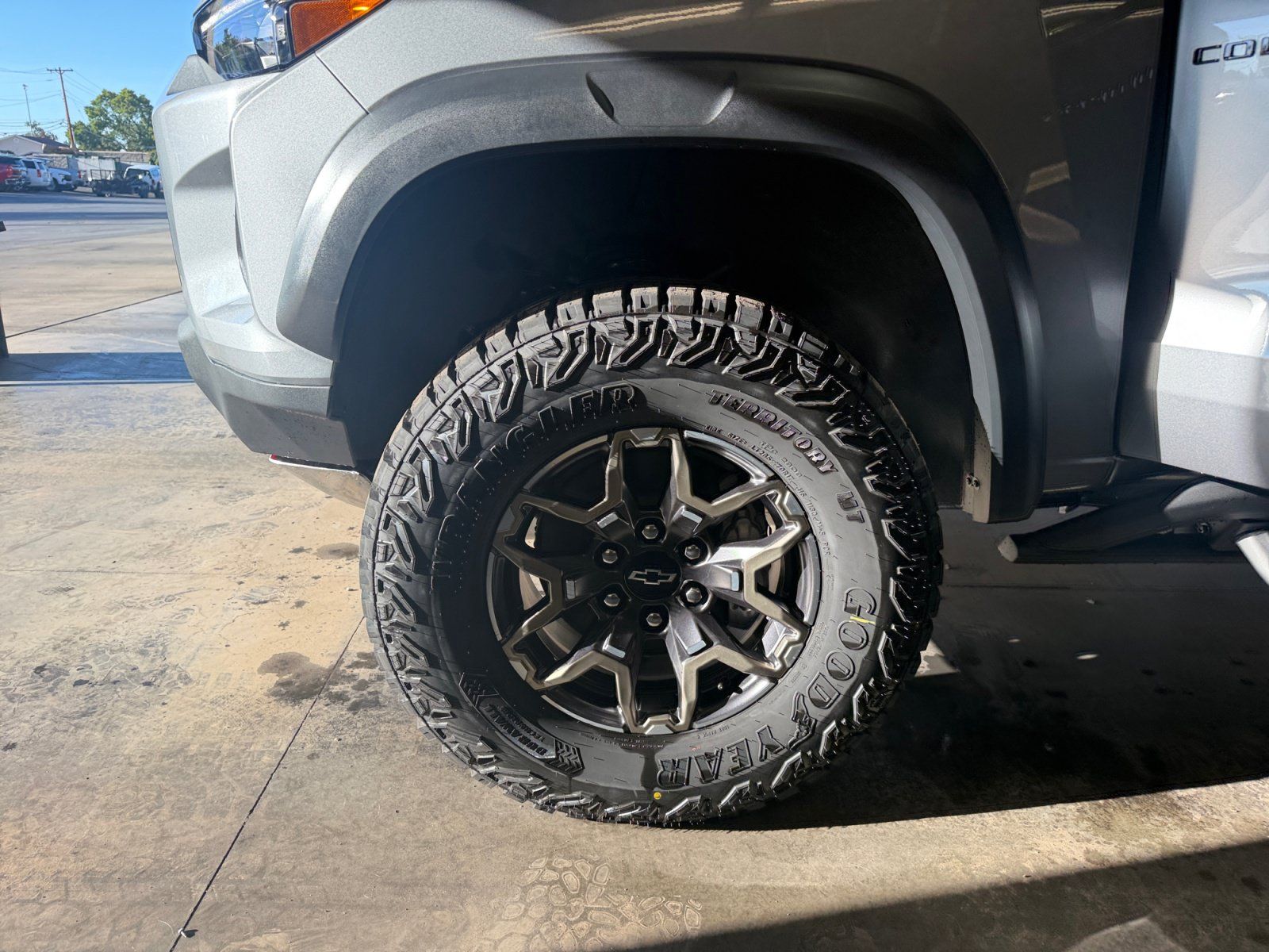 New 2026 Chevrolet Colorado ZR2 w/ Technology Package AWD/4WD image 26