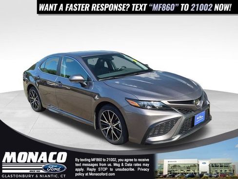 Used 2024 Toyota Camry SE w/ Cold Weather Package AWD/4WD image 1