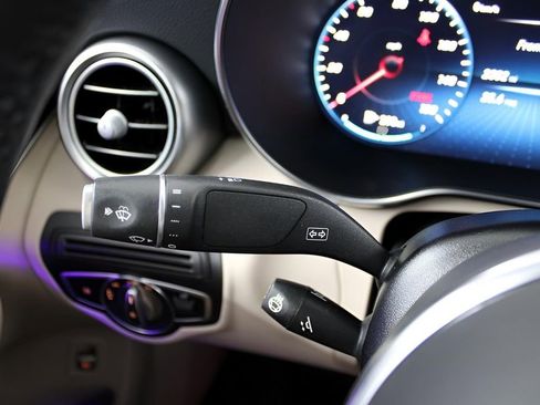 Used 2022 Mercedes-Benz GLC 300 4MATIC Coupe image 29