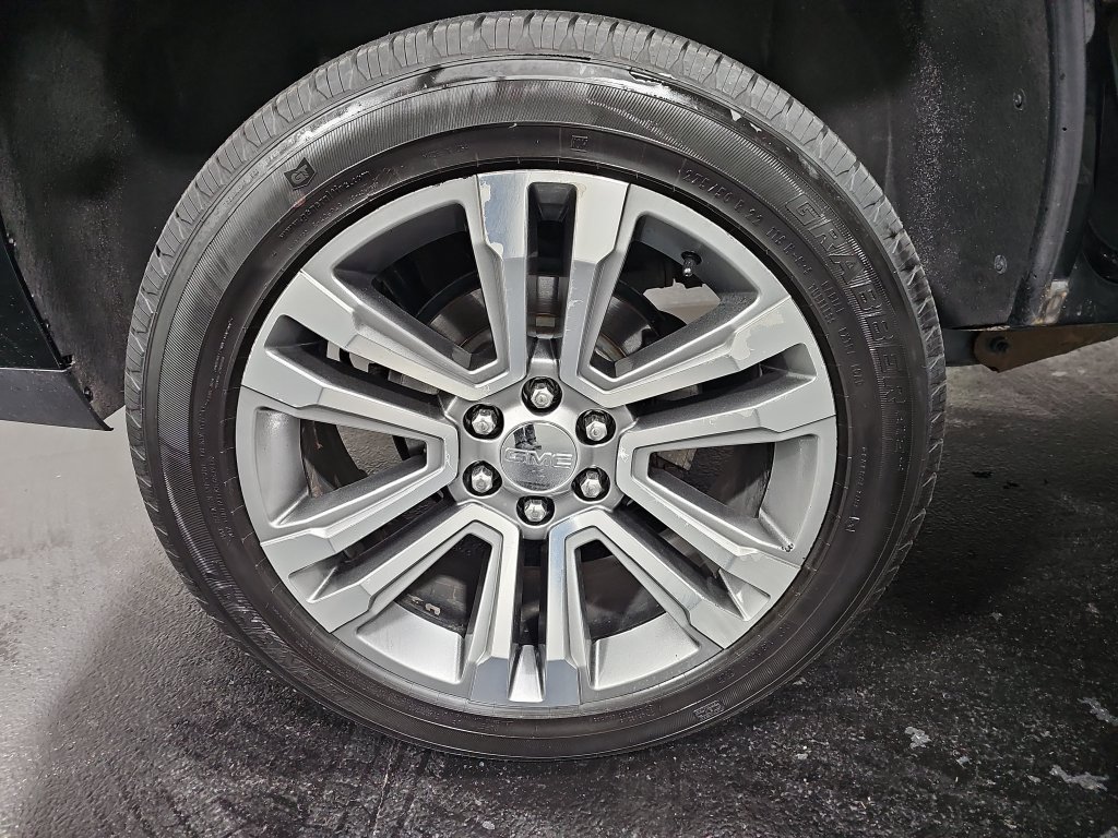 Used 2017 GMC Yukon Denali w/ Open Road Package AWD/4WD image 72