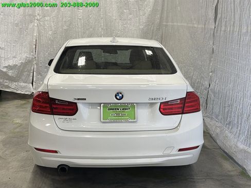 Used 2014 BMW 320i xDrive Sedan AWD/4WD image 20